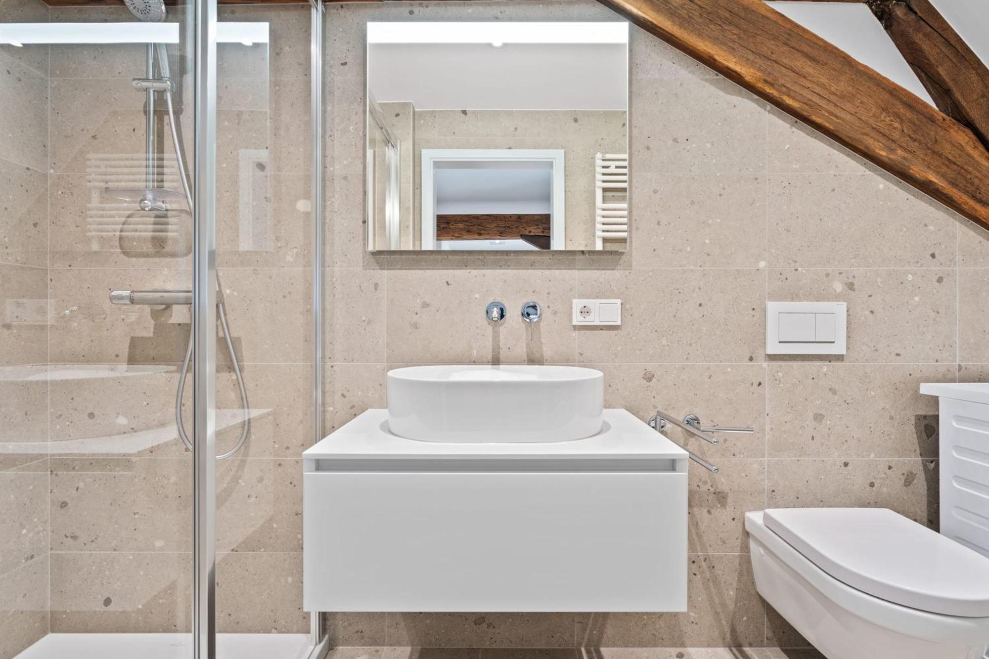 Elegant Clausen Apartment With King Bed & Wifi Luxemburg Exterior foto